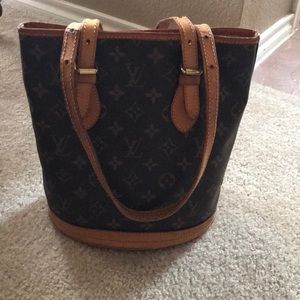 Authentic Louis Vuitton bucket pm